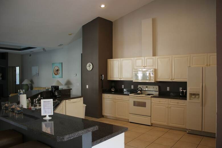 Villa Bruijstens - Executive - 4 Bedroom