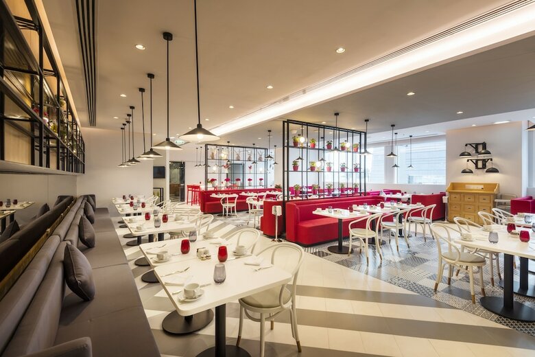 Aparthotel Centara West Bay Residences & Suites