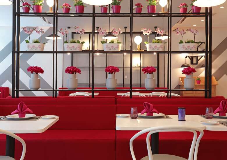 Aparthotel Centara West Bay Residences & Suites