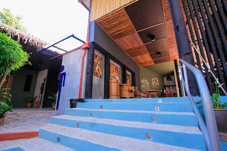 Hostal Bandon Beach Bar & Hostel - Adults Only