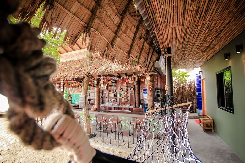 Hostal Bandon Beach Bar & Hostel - Adults Only