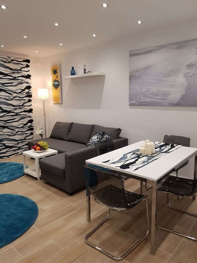 Boliches Apartment In First Line