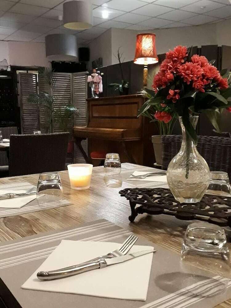 Hotel-restaurant Le Go�t Des H�tes
