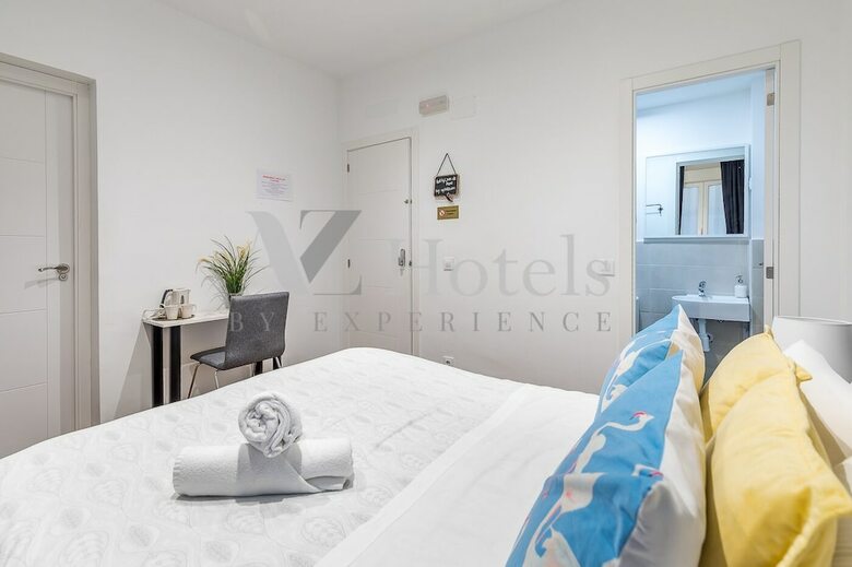 Hostal A&z Juan de Mena -only Adults