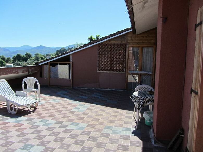 Hotel Le Acacie Felici B&B