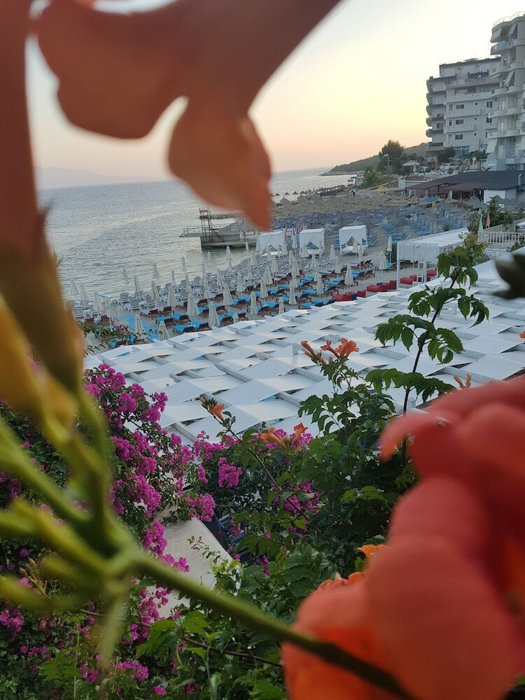 Hotel Cocktail Dreams Saranda