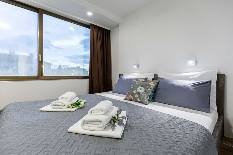 Hotel Apinelo Tower Rooms