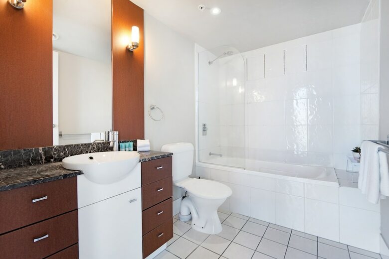 Chevron Renaissance 2 Bedroom Apartment