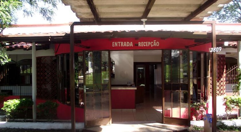 Hostal Hotel E Pousada Alfa Jk