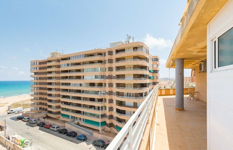 Apartamentos Fidalsa Luna Sea