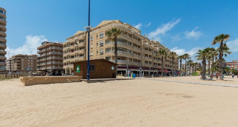 Apartamentos Fidalsa Luna Sea