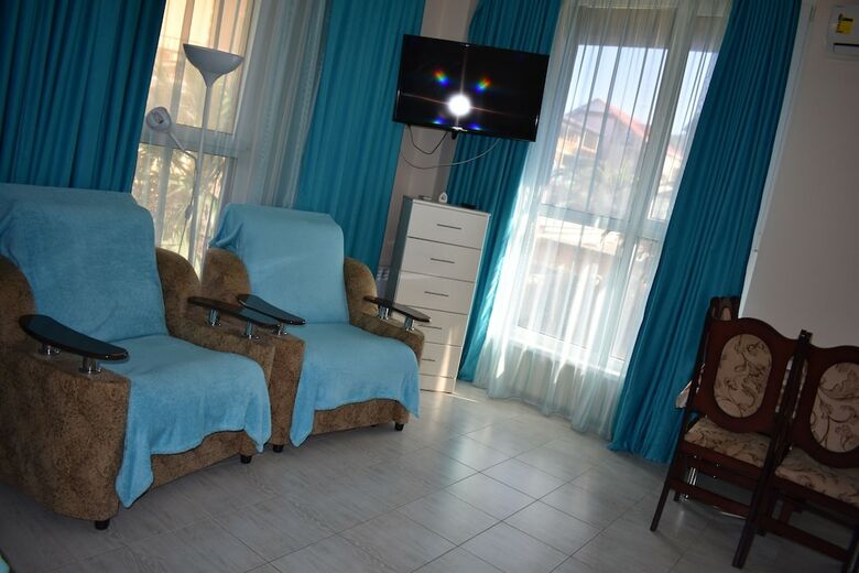 Apartamentos Kvartira U Morya 3