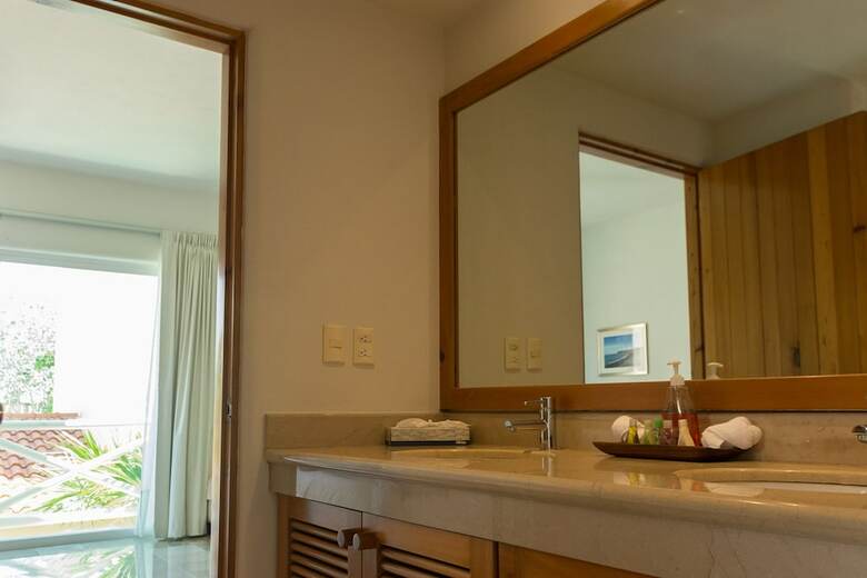Apartamentos Costa Brava B2. The Horizon Right In Front Your Sight