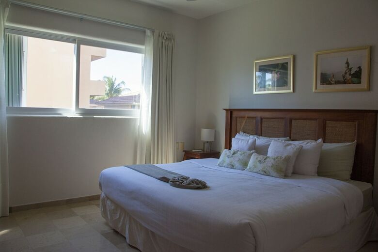 Ocean View Apartments By Homing Bird