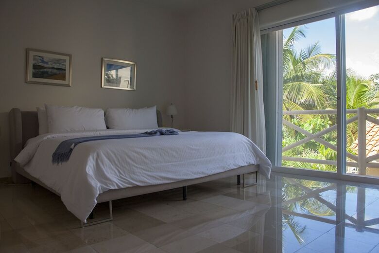 Ocean View Apartments By Homing Bird