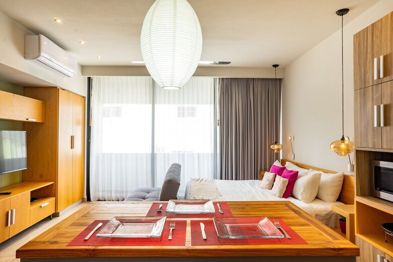Opal Suites Apartments By Homing Bird.