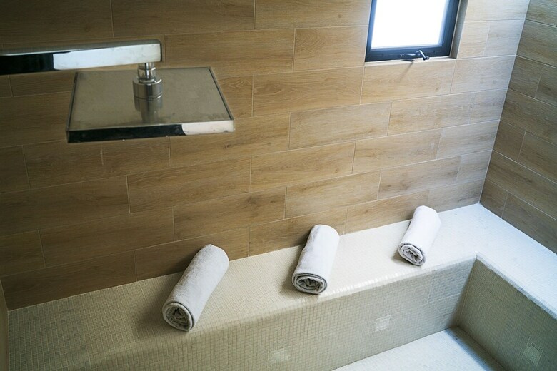 Opal Apt. 406 The Apartment Is Perfectly Located With Easy Acces