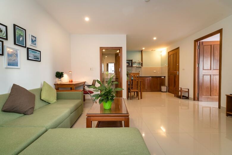 The Sun Apartment & Hotel