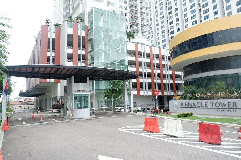 Apartamentos Flexiasia City Garden. Pinnacle Tower
