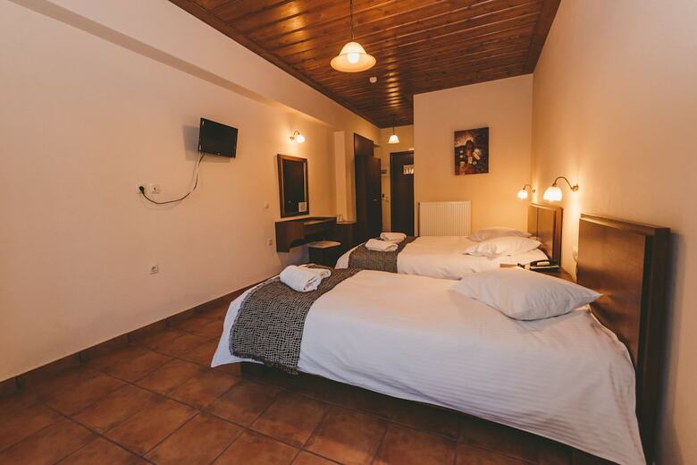 Hotel Thea Mainalou