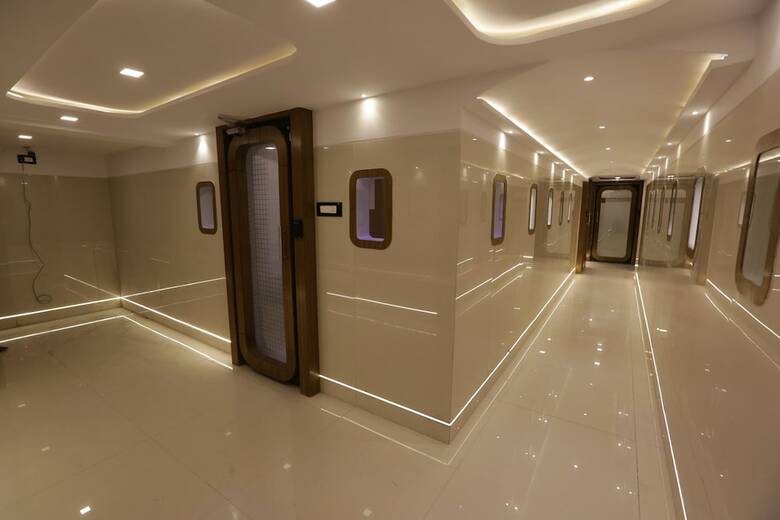 Qubestay Airport Capsule Hotel & Hostel