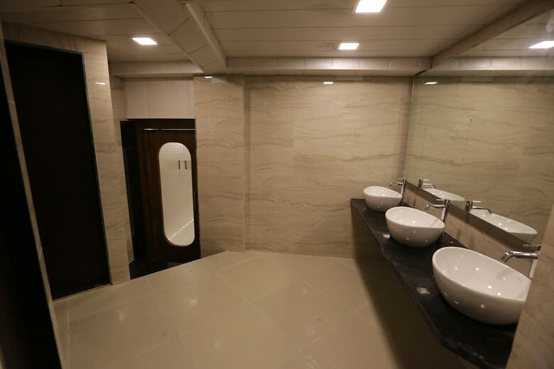 Qubestay Airport Capsule Hotel & Hostel