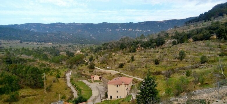 Hostal Albergue La Font Lluny