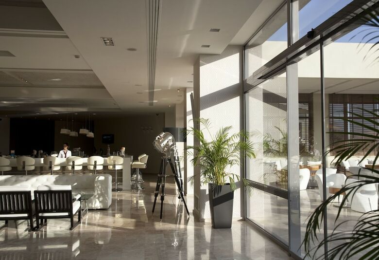 Hotel Port Royal Villas & Spa