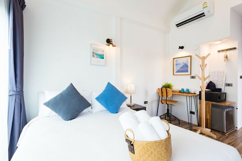 Hotel The Seaton House Phuket
