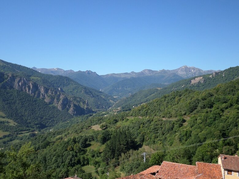 Apartamentos Rurales Las Rocas de Brez