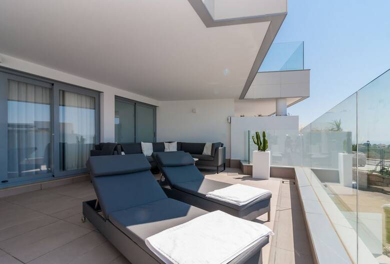 Janssun Apartment Cabopino Canovas