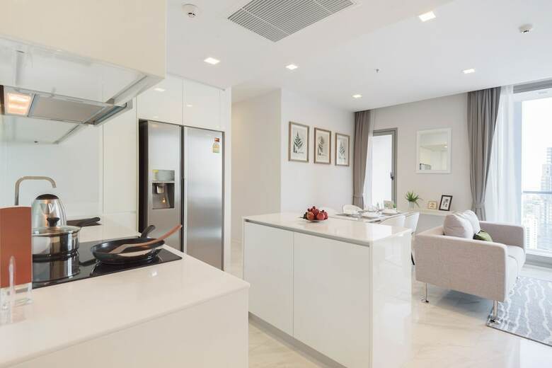 Hyde Sukhumvit 11 By Favstay
