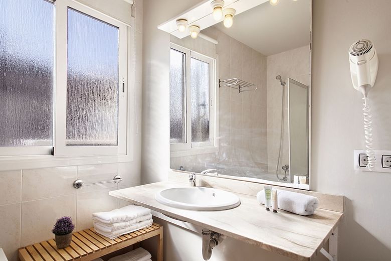 Habitat Apartments Plaza Espa�a