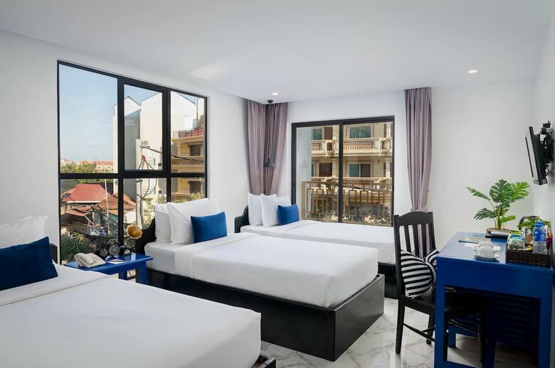 Popular Hotel & Spa