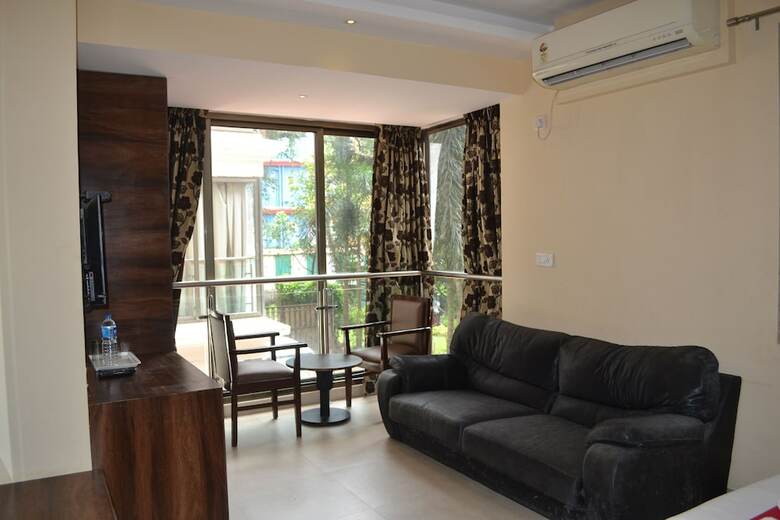 Hotel Stay Simple Sunkissed Plaza Resort