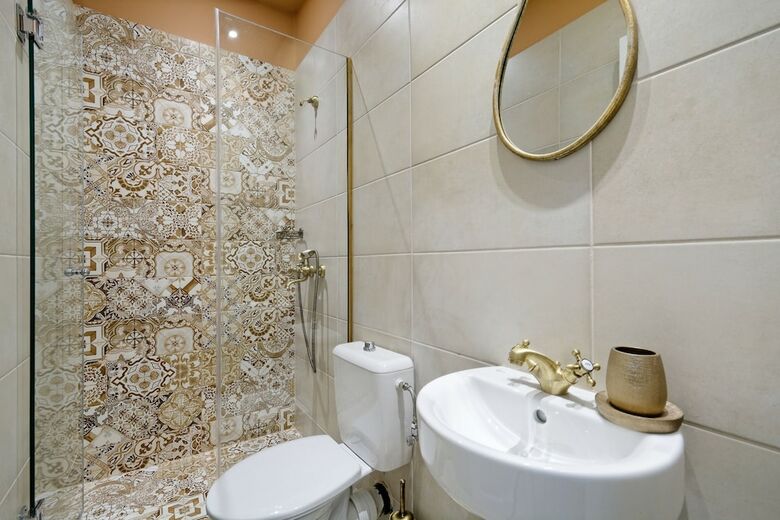 Apartamentos The Athens History