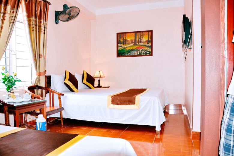 Hostal Ha Minh Hotel