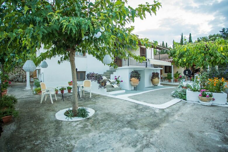 Apartamentos Yard Rooms