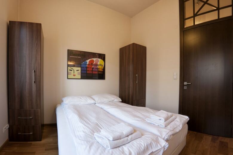 Yourplace Sm25 Apartments