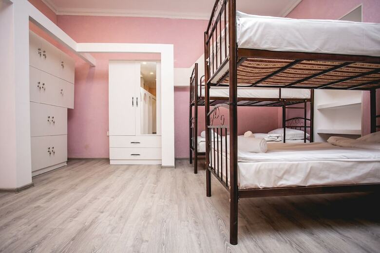 Hostal Sherlock Holmes Hostel Baku