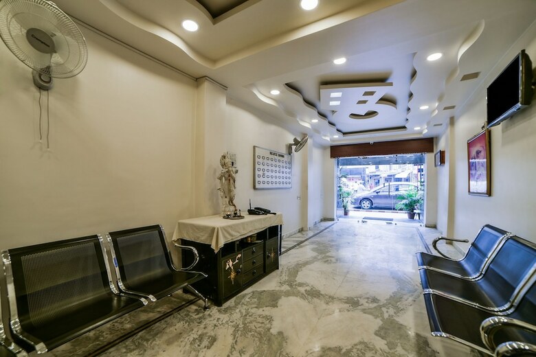 Oyo 13251 Hotel Three Castles Deluxe