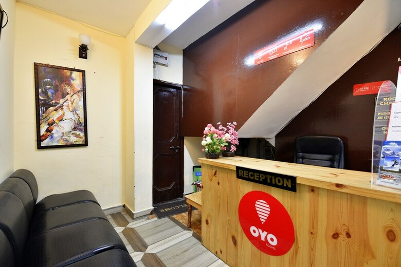 Oyo 14393 Hotel Akash Hills