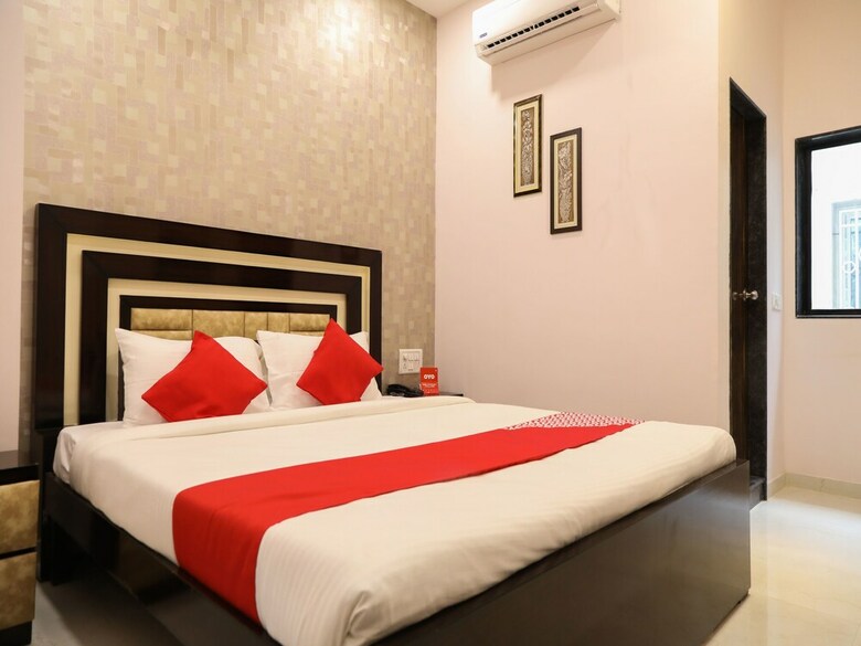Hotel Oyo 14839 Orient Prime