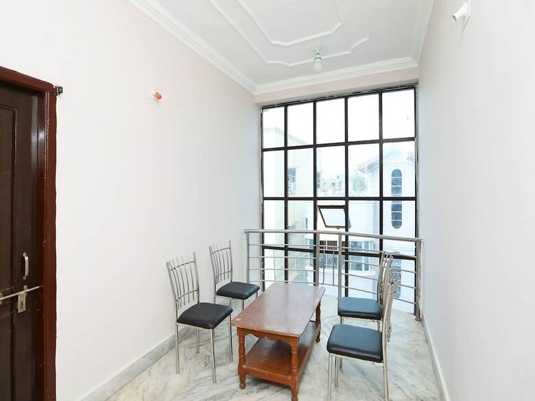 Hotel Oyo 14988 Regal Stays
