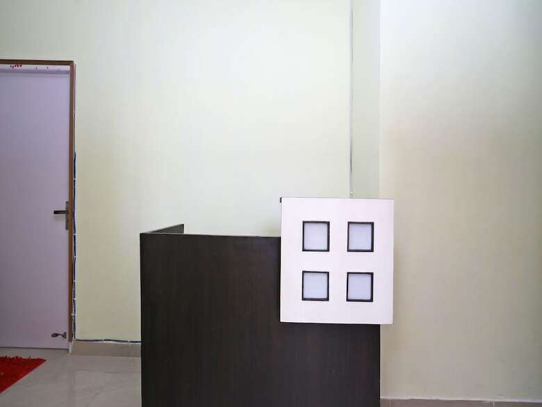 Hotel Oyo 15450 City Point Newtown