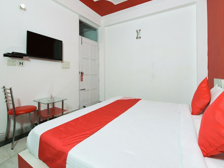 Hotel Oyo 16687 Namdeep