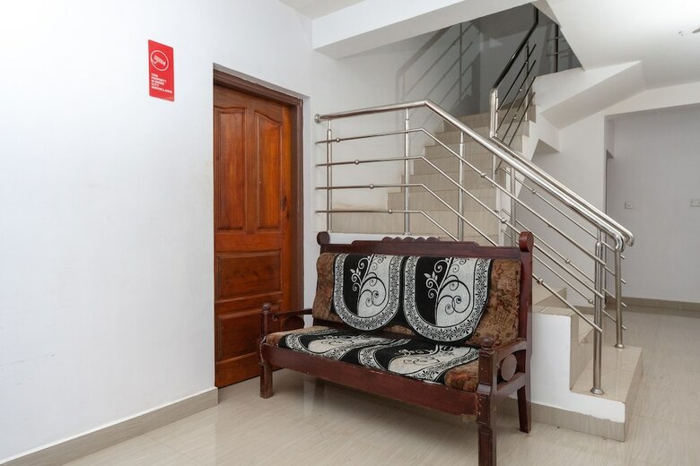 Hotel Oyo 17079 Green Valley Homes