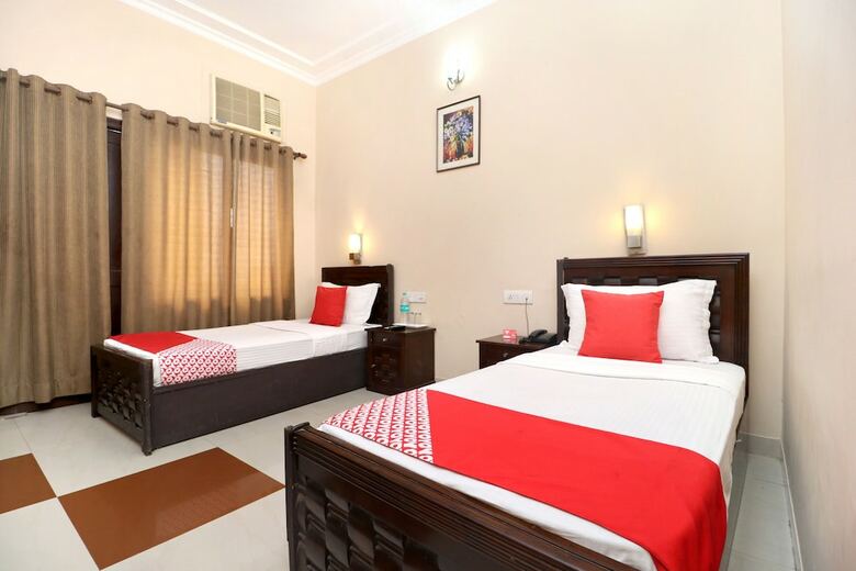 Oyo 17381 Hotel City Look