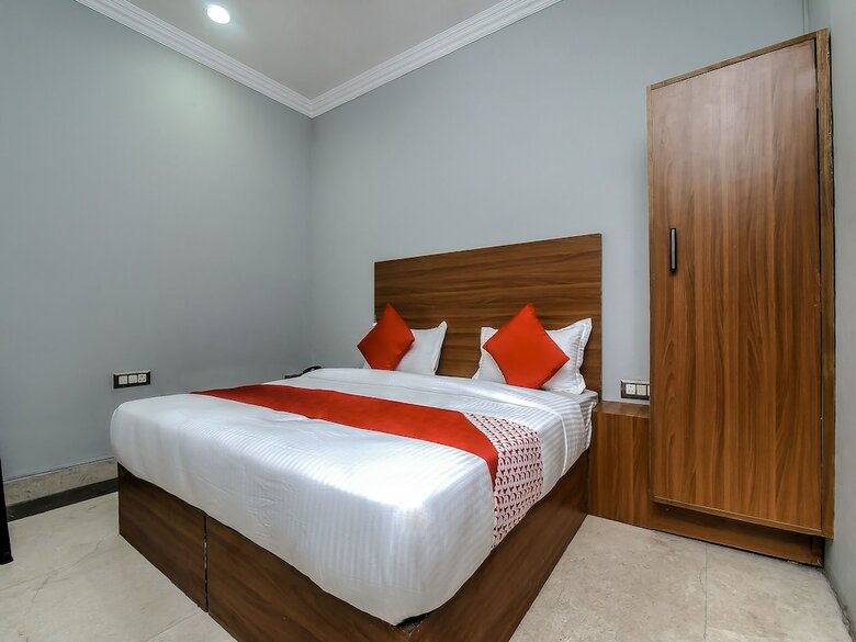 Hotel Oyo 18254 Glorious Stayz