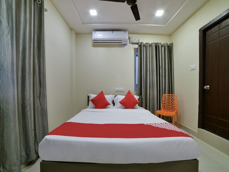 Hotel Oyo 16606 Iconic Living